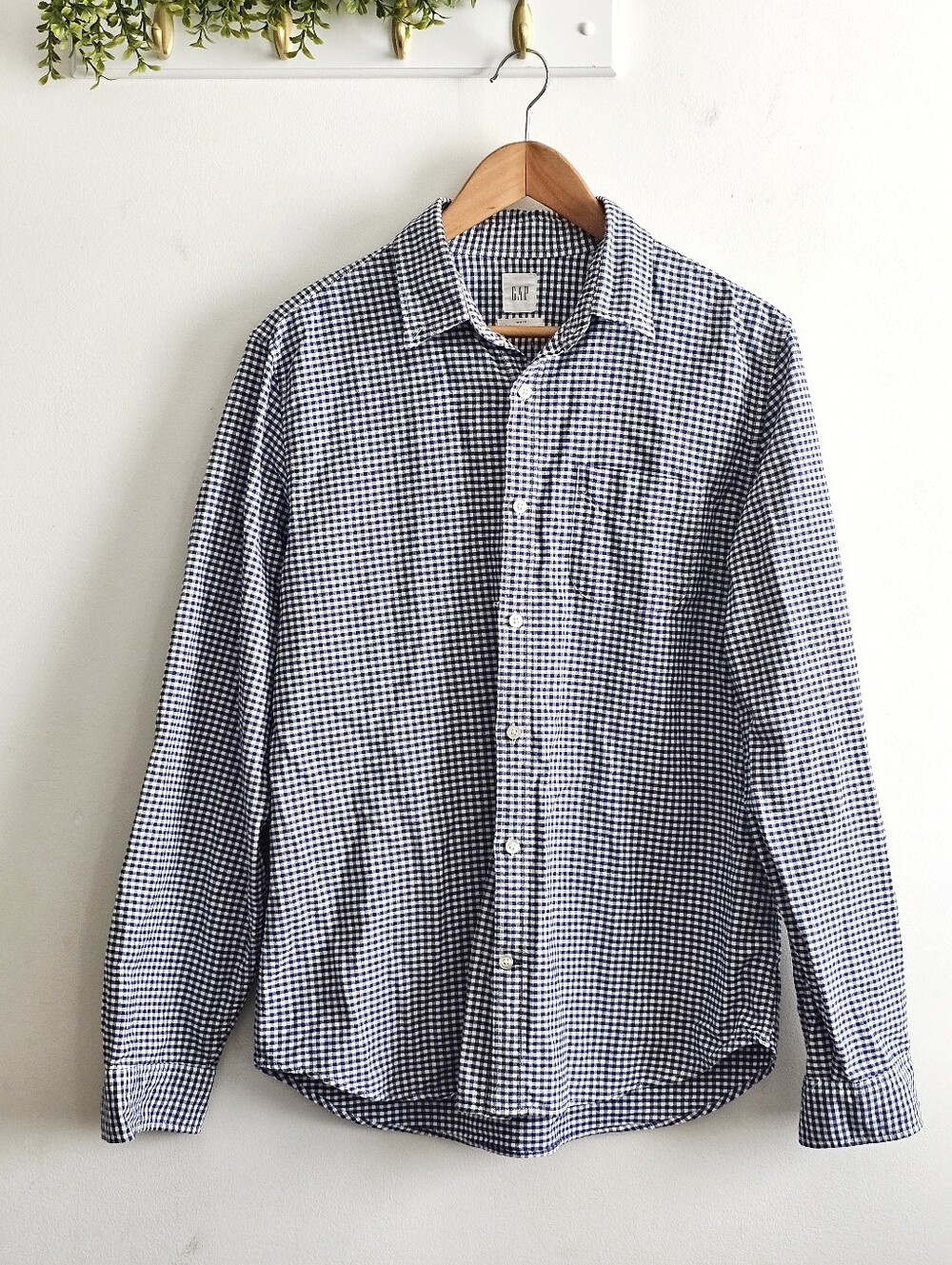GAP Slim Fit Gingham Button Down Shirt Men's Large Blue White 100% Cotton